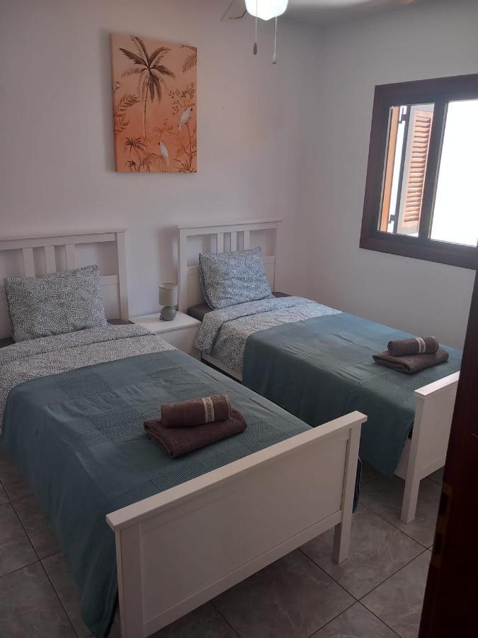 Victoria Court 2- Lovely Apartment 25 Arona  Exteriör bild